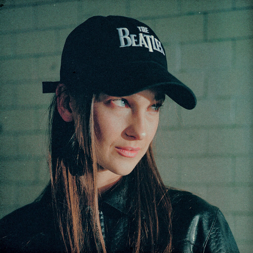 LOGO HAT detail